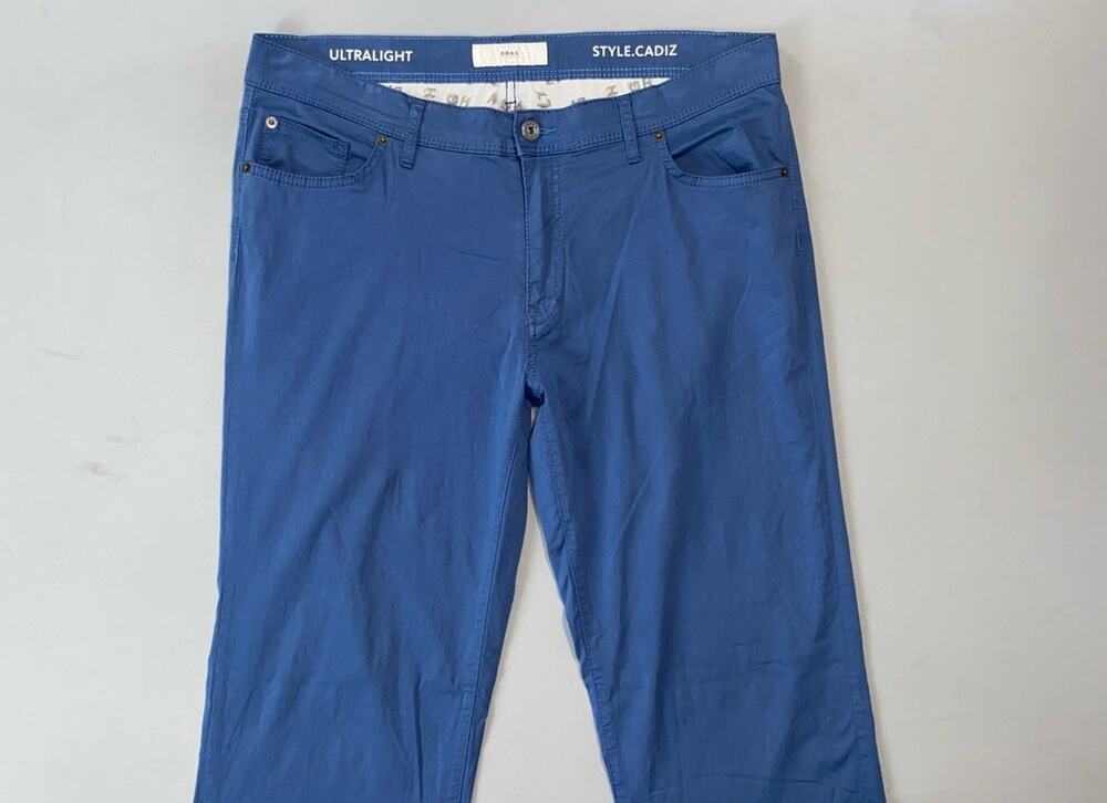 BRAX Cadiz Ultralight Lightweight Stretch 5-Pocket Jeans. Blue, Men's 36X34. EUC